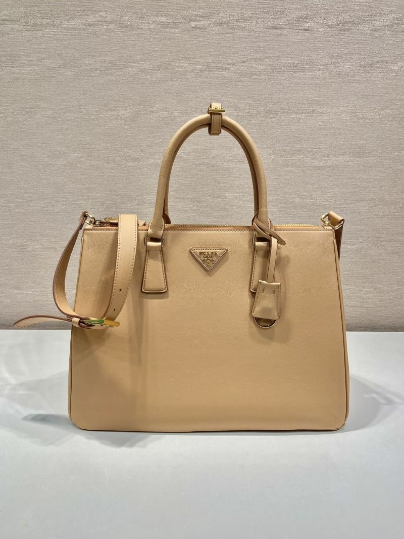 Pra*a top handle bags